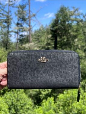 COACH Long Zip-Around Wallet Navy Pebble Leather with Gold Hardware AUTHENTIC